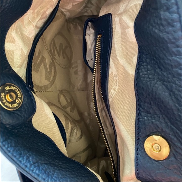 NEW Brand New Navy Blue Michael Kors Shoulder Bag 13x13 - Picture 3 of 6